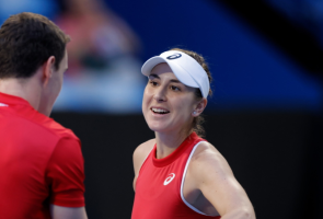 Schweiz beginnt mit Sieg