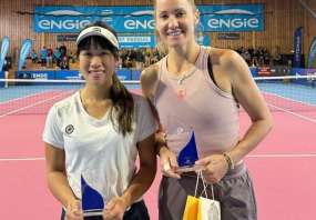 Conny Perrin (rechts)