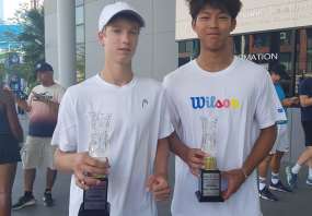 Patrick Schön (links)