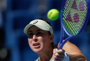 Iga Swiatek erneut zu stark für Belinda Bencic