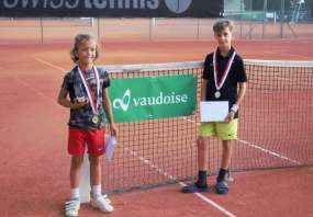 Boys 10&U: Ilya Allou (Sieger) und Max Glücksberg (Finalist)